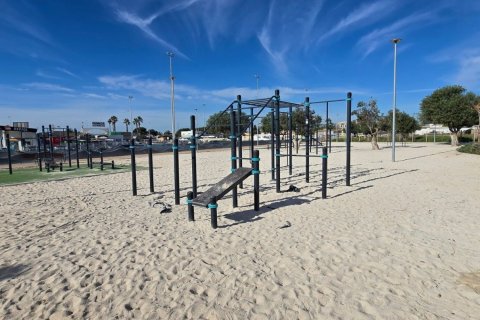 Villa till salu i Torrevieja, Alicante, Spanien 3 sovrum, 140 kvm. Nr. 152116 - foto 25