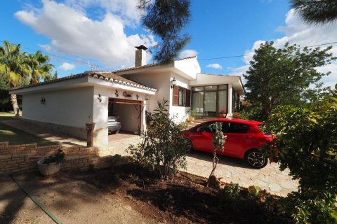 Villa à vendre El Campello, Alicante, Espagne, 4 chambres, 2277 m2 No. 112930 - photo 1