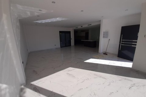 Villa à vendre Alicante, Espagne, 4 chambres, 250 m2 No. 112941 - photo 20
