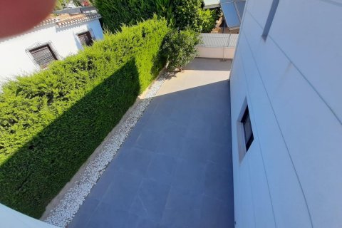 Villa à vendre Alicante, Espagne, 4 chambres, 250 m2 No. 112941 - photo 5