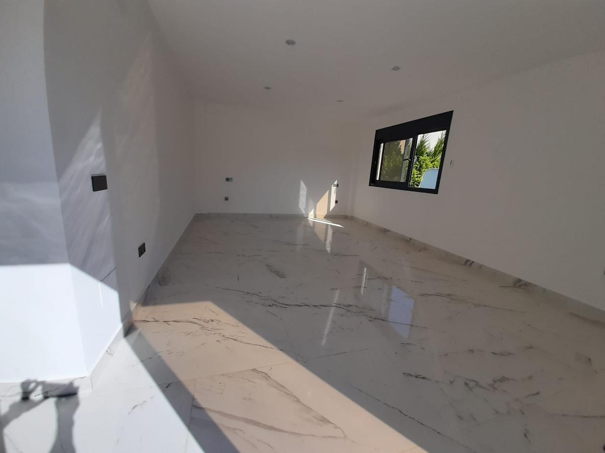 Villa in Alicante, Spain 4 bedrooms, 235 sq.m. No. 112941