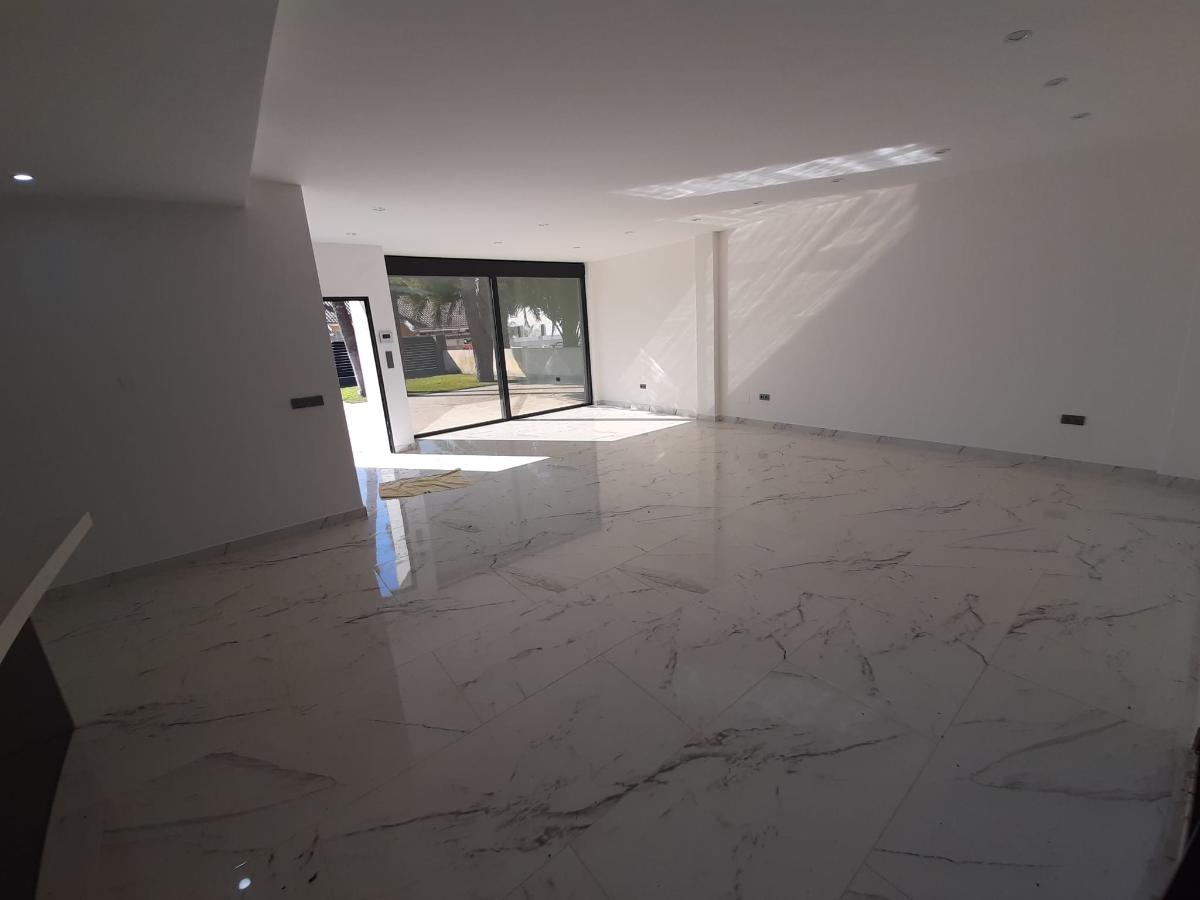 Villa in Alicante, Spain 4 bedrooms, 235 sq.m. No. 112941