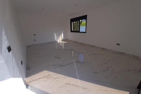 Villa à vendre Alicante, Espagne, 4 chambres, 250 m2 No. 112941 - photo 27