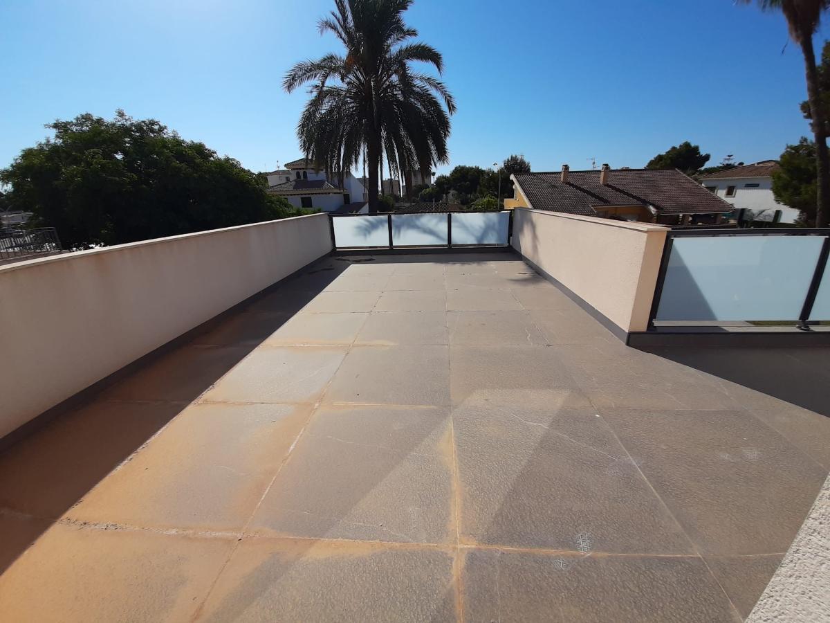 Villa in Alicante, Spain 4 bedrooms, 235 sq.m. No. 112941