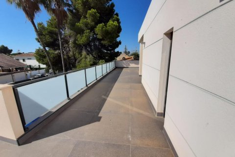 Villa à vendre Alicante, Espagne, 4 chambres, 250 m2 No. 112941 - photo 7