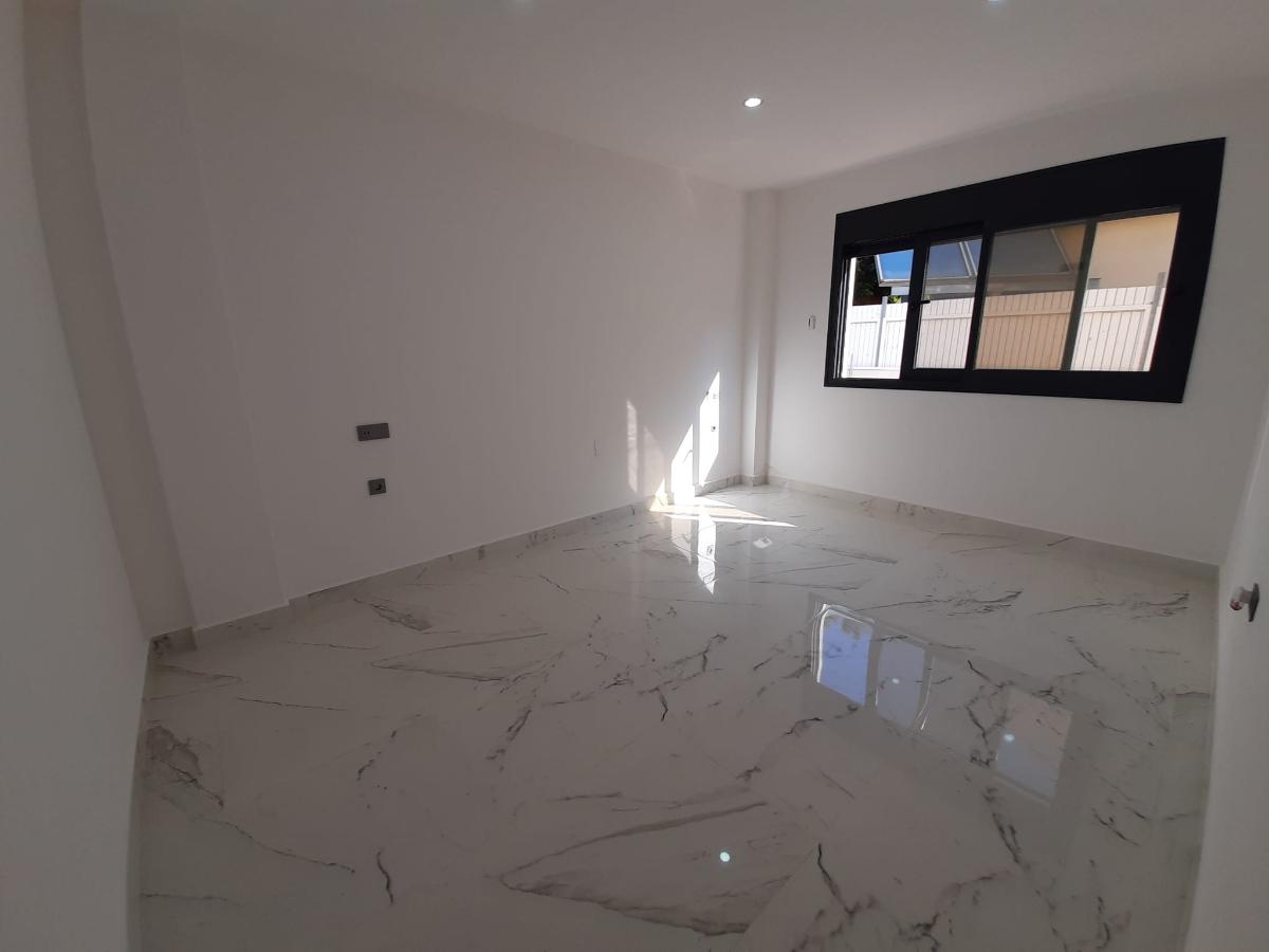 Villa in Alicante, Spain 4 bedrooms, 235 sq.m. No. 112941