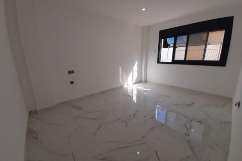 Villa à vendre Alicante, Espagne, 4 chambres, 250 m2 No. 112941 - photo 22