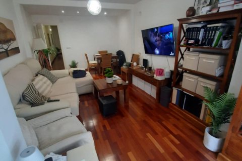 Huoneisto myytävänä Torrevieja, Alicante, Espanja, 3 makuuhuonetta, 1 m2 No. 112940 - kuva 5