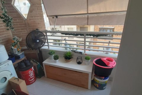 Huoneisto myytävänä Torrevieja, Alicante, Espanja, 3 makuuhuonetta, 1 m2 No. 112940 - kuva 7