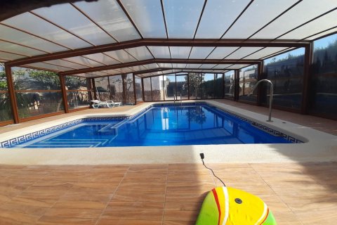 Villa for sale Orihuela, Alicante, Spain 8 bedrooms, 600 sq.m. No. 112935 - photo 2