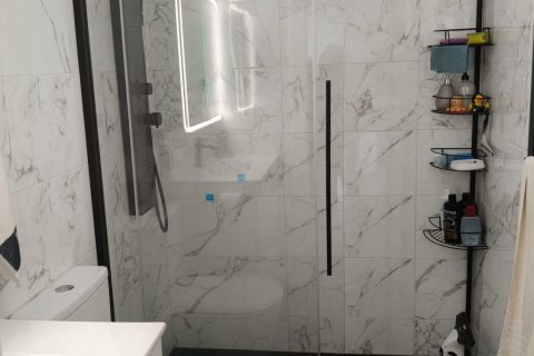 Kamienica w Alicante, Hiszpania 3 sypialnie, 168 mkw. nr 140301 – zdjęcie 18