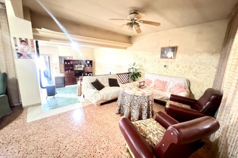 Townhouse zum Verkauf in Pinoso, Alicante, Spanien 6 Schlafzimmer, 260 m2 Nr. 140305 - Foto 1