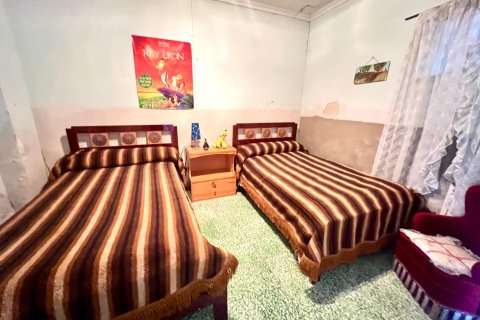 Townhouse zum Verkauf in Pinoso, Alicante, Spanien 6 Schlafzimmer, 260 m2 Nr. 140305 - Foto 16