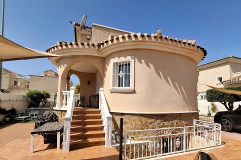 Villa till salu i Ciudad Quesada, Alicante, Spanien 4 sovrum, 164 kvm. Nr. 196335 - foto 19