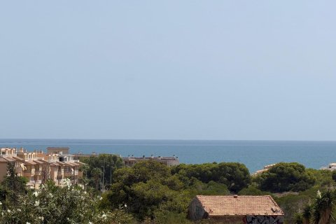 Tvåvåningslägenhet till salu i Guardamar del Segura, Alicante, Spanien 4 sovrum, 160 kvm. Nr. 196332 - foto 5