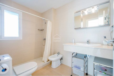 Huoneisto myytävänä Es Mercadal, Menorca, Espanja, 3 makuuhuonetta, 92 m2 No. 110880 - kuva 11