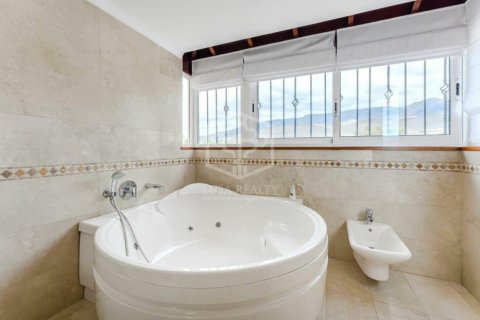 Willa w Adeje, Tenerife, Hiszpania 4 sypialnie, 307 mkw. nr 149898 – zdjęcie 24