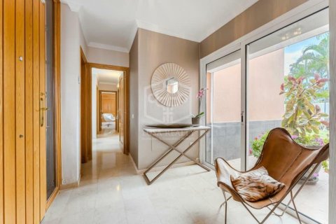 Willa w Adeje, Tenerife, Hiszpania 4 sypialnie, 307 mkw. nr 149898 – zdjęcie 10