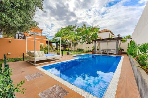 Willa w Adeje, Tenerife, Hiszpania 4 sypialnie, 307 mkw. nr 149898 – zdjęcie 8