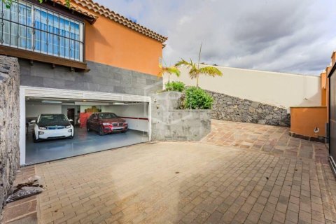 Willa w Adeje, Tenerife, Hiszpania 4 sypialnie, 307 mkw. nr 149898 – zdjęcie 5