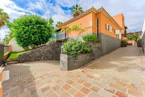 Willa w Adeje, Tenerife, Hiszpania 4 sypialnie, 307 mkw. nr 149898 – zdjęcie 2