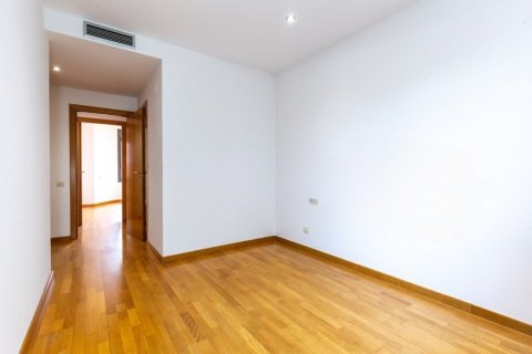 Apartment à vendre à Sant Cugat Del Valles, Barcelona, Espagne, 3 chambres, No. 140967 - photo 27