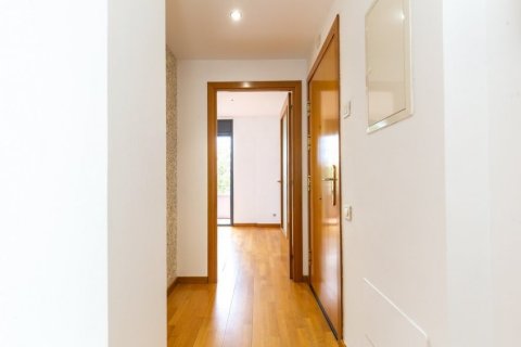 Apartment à vendre à Sant Cugat Del Valles, Barcelona, Espagne, 3 chambres, No. 140967 - photo 4