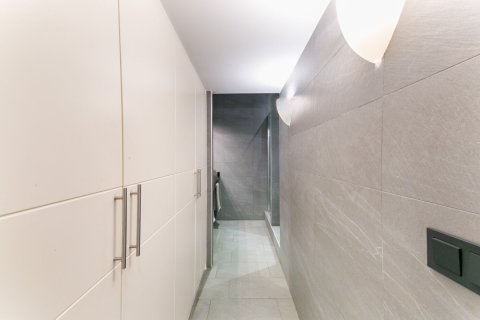Apartamento en venta en Barcelona, España 7 dormitorios, No. 140962 - foto 16
