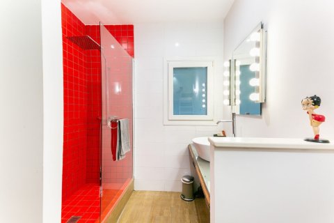 Apartamento en venta en Barcelona, España 7 dormitorios, No. 140962 - foto 23