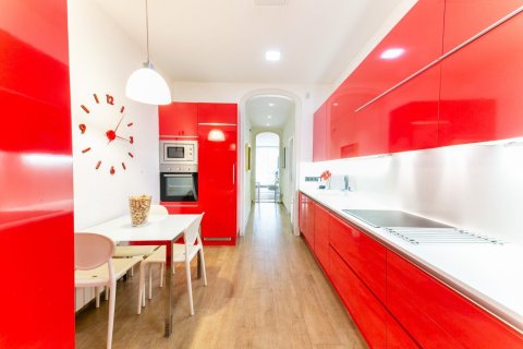 Apartamento en venta en Barcelona, España 7 dormitorios, No. 140962 - foto 9