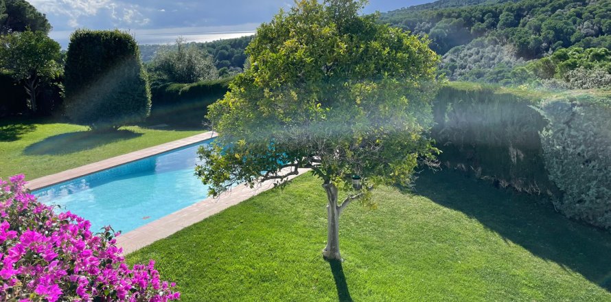 Hus i Arenys de Munt, Barcelona, Spanien 10 sovrum, Nr. 140965