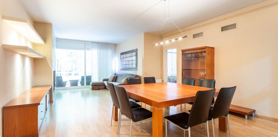 Appartamento a Barcelona, Spagna 4 camere da letto, 140 mq. N° 140961