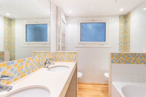 Appartamento in vendita a Barcelona, Spagna 4 camere da letto, 140 mq. N° 140961 - foto 18