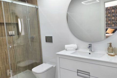 Villa for sale in Pilar de la Horadada, Alicante, Spain 3 bedrooms, No. 168219 - photo 22