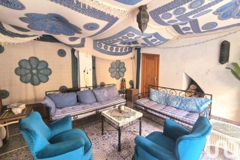 Rindu māja pārdošanā Sanet Y Negrals, Alicante, Spānijā 8 istabas, 334 m2 Nr. 153861 - attēls 6