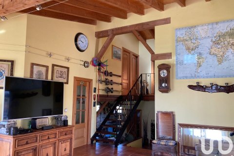 Сasa en venta en Villaturiel, León, España 3 dormitorios, 330 m2 No. 153856 - foto 17