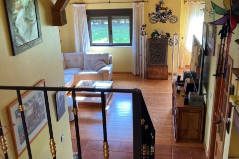 Сasa en venta en Villaturiel, León, España 3 dormitorios, 330 m2 No. 153856 - foto 23
