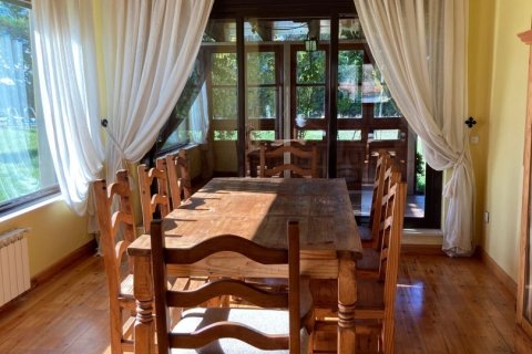 Сasa en venta en Villaturiel, León, España 3 dormitorios, 330 m2 No. 153856 - foto 10