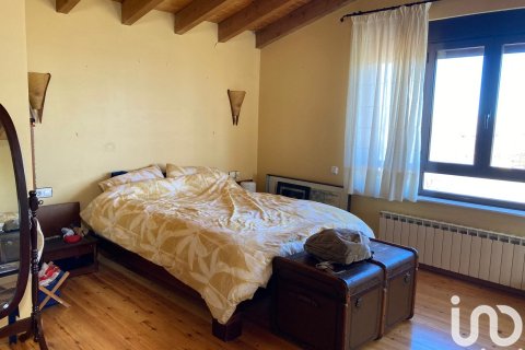 Сasa en venta en Villaturiel, León, España 3 dormitorios, 330 m2 No. 153856 - foto 25