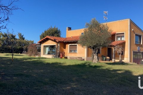 House in Villaturiel, Leon, Spanien 3 Schlafzimmer, 330 m2 Nr. 153856