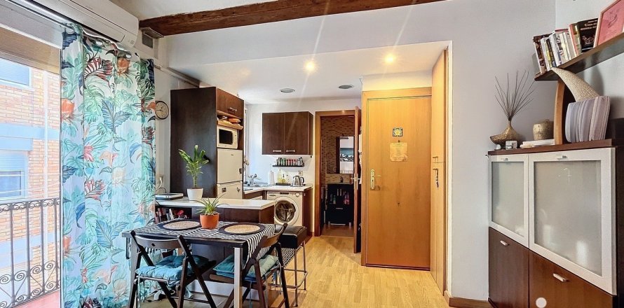 Huoneisto Barcelona, Espanja 1 makuuhuone, 34 m2 No. 153855