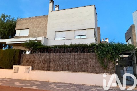 Talo myytävänä Cambrils, Tarragona, Espanja, 4 makuuhuonetta, 298 m2 No. 152822 - kuva 2