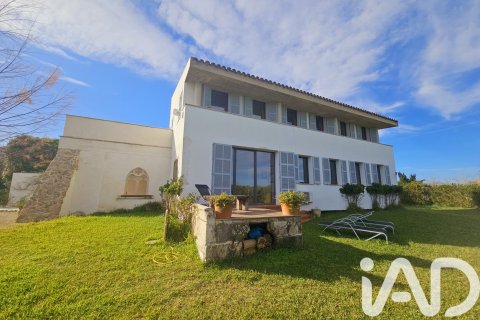 House in Alcudia, Mallorca, Spanien 4 Schlafzimmer, 441 m2 Nr. 152824