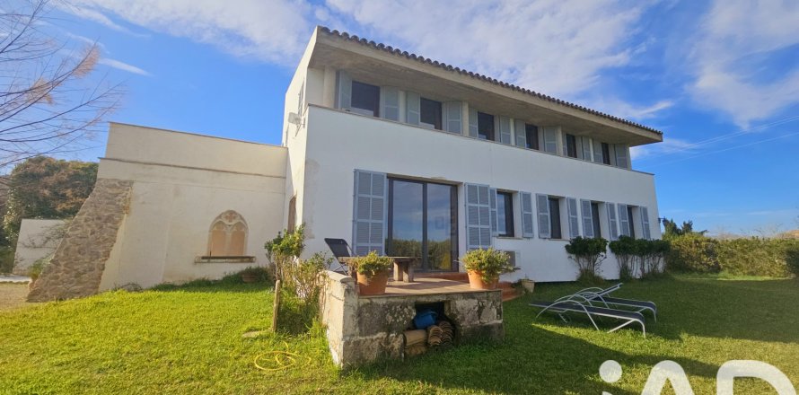 House in Alcudia, Mallorca, Spain 4 bedrooms, 441 sq.m. No. 152824