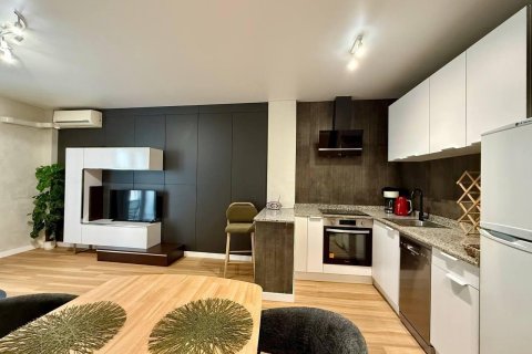 Apartment for sale in Torrevieja, Alicante, Spain 1 bedroom, 54 sq.m. No. 184256 - photo 12