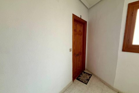 Apartment for sale in Torrevieja, Alicante, Spain 1 bedroom, 54 sq.m. No. 184256 - photo 26