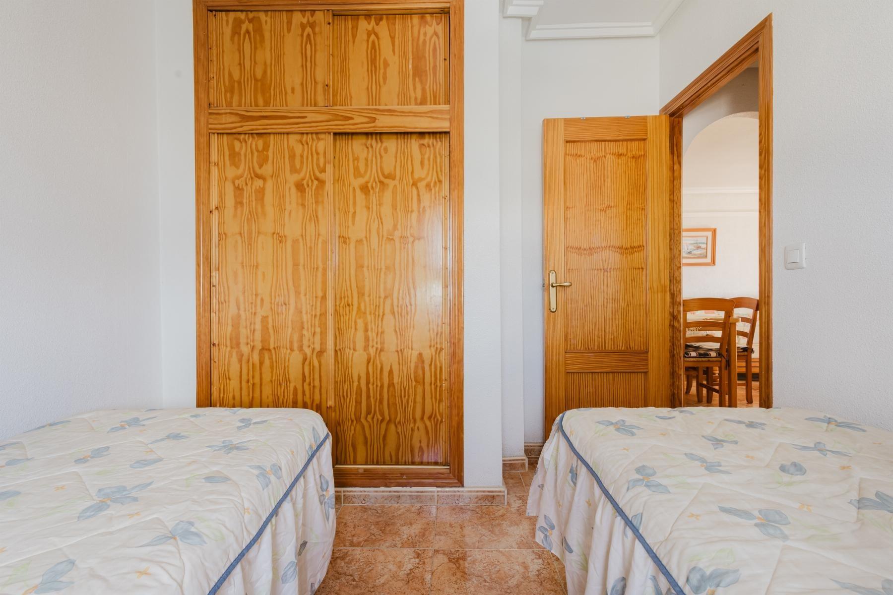 Apartment in Torrevieja, Alicante, Spain 3 bedrooms, 81 sq.m. No. 184255