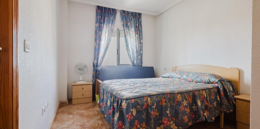 Wohnung in Torrevieja, Alicante, Spanien 3 Schlafzimmer, 81 m2 Nr. 184255
