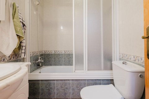Wohnung zum Verkauf in Torrevieja, Alicante, Spanien 3 Schlafzimmer, 81 m2 Nr. 184255 - Foto 2