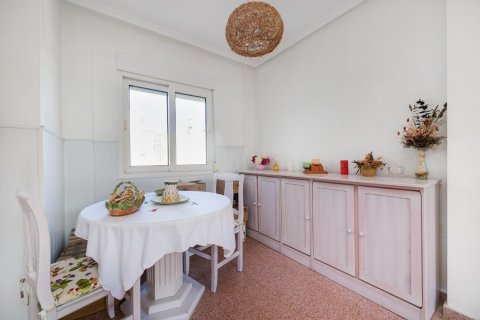 Appartamento in vendita a Torrevieja, Alicante, Spagna 2 camere da letto, 80 mq. N° 184259 - foto 4